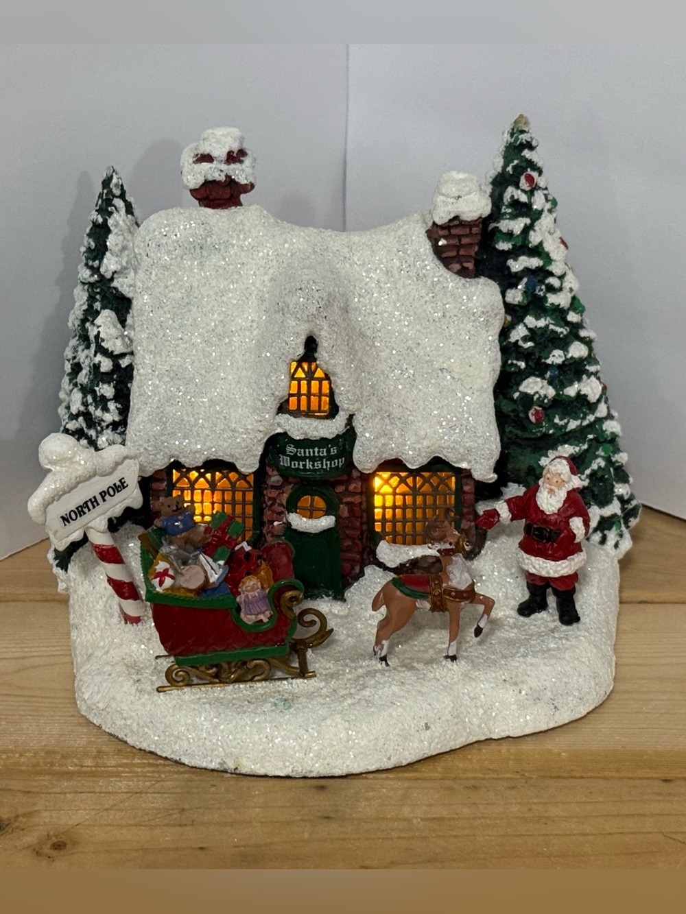 Thomas Kinkade 2010 Santa's Workshop Lighted Christmas Village Teleflora TESTED